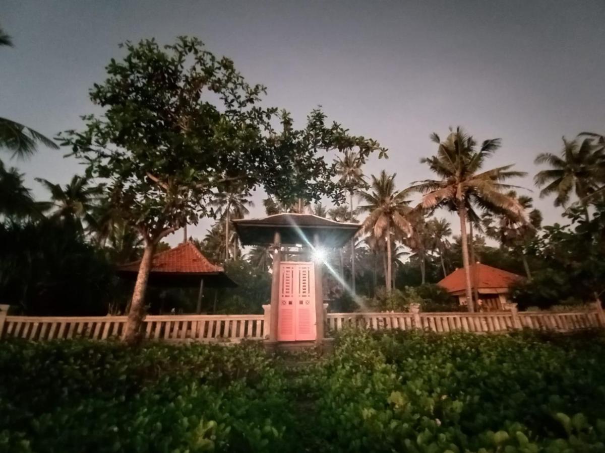 Bali North Beach B&B Tianyar Εξωτερικό φωτογραφία